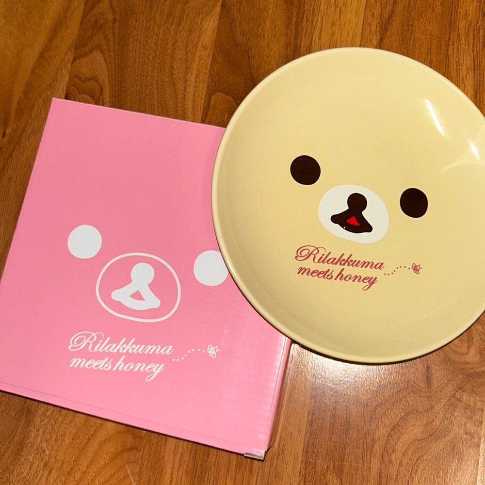 Brand New in Box LAWSON x Rilakkuma Glass Plate